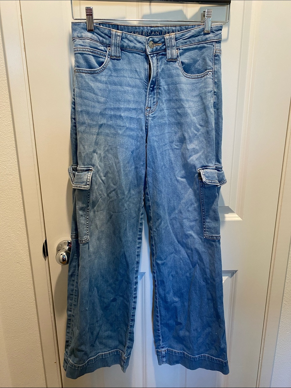 American Eagle Outfitters Light Blue Wide-Leg Cargo Jeans